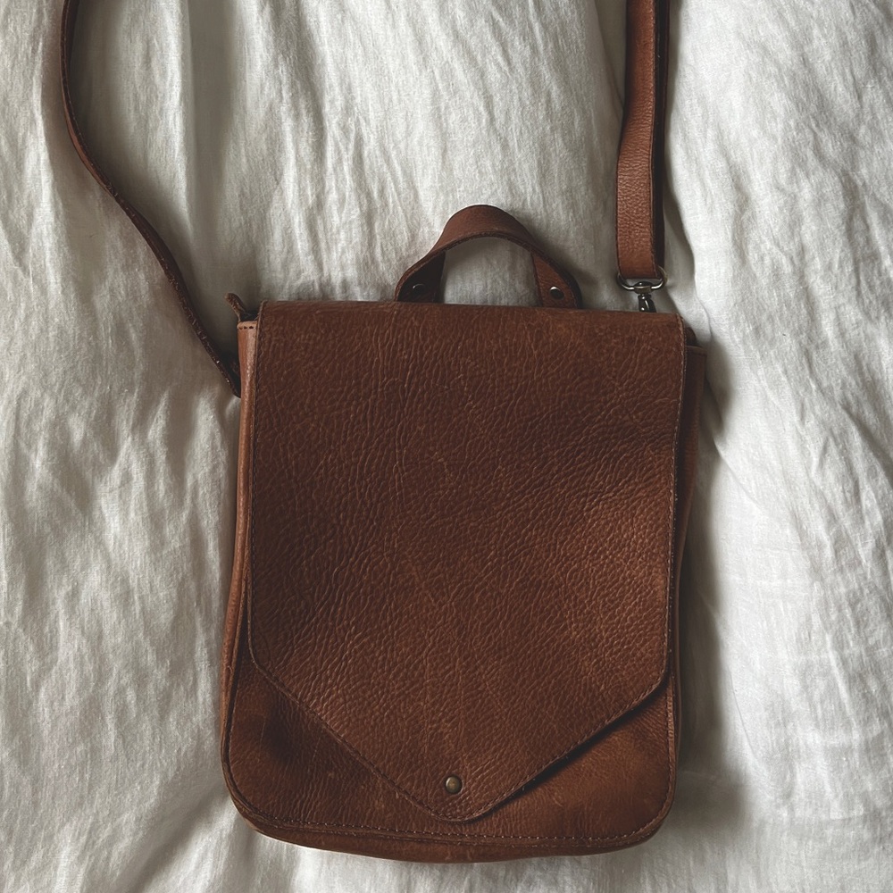 GENUINE LEATHER CROSSBODY BAG